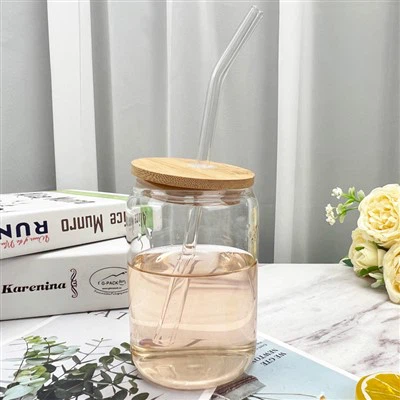 Rõ ràng cốc nước thủy tinh
